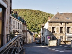 Photo paysage et monuments, Revin - La Commune