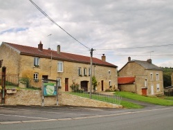 Photo paysage et monuments, Saint-Pierre-sur-Vence - La Commune