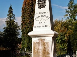 Photo paysage et monuments, Sapogne-et-Feuchères - Monument-aux-Morts