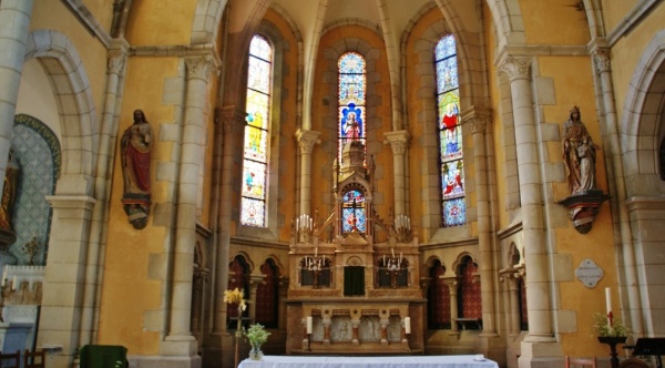 Photo Thilay - Interieure de L'église