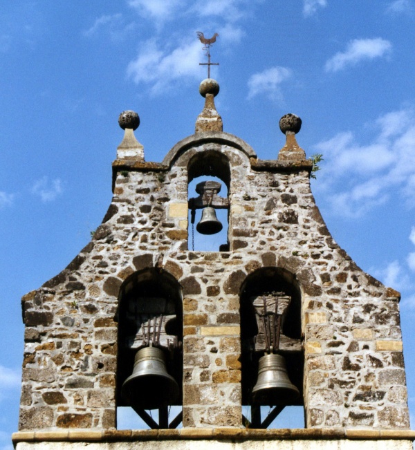 Salsein - Église Saint André - Clocher mur