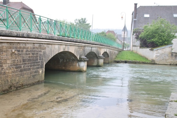 Photo Longchamp-sur-Aujon - le pont