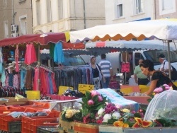 Photo vie locale, Sigean - le marché estival