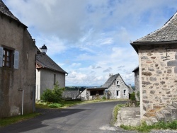 Photo paysage et monuments, Alpuech - le village