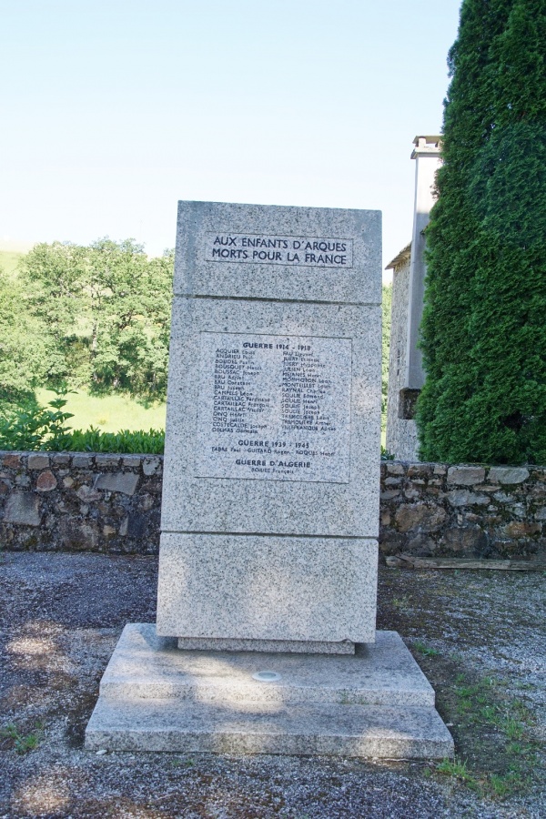 Photo Arques - le Monument Aux Morts