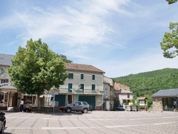 Photo paysage et monuments, Brusque - le village