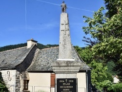 Photo paysage et monuments, Campouriez - le monument aux morts