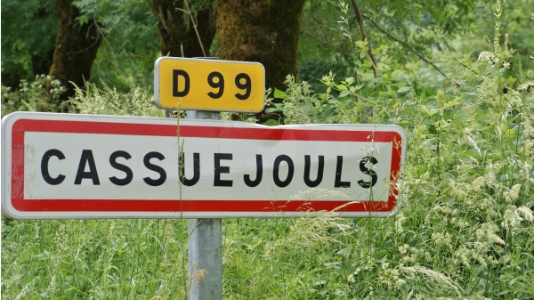 Photo Cassuéjouls - cassuejouls (12210)