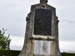 Photo paysage et monuments, Le Cayrol - le monument aux morts