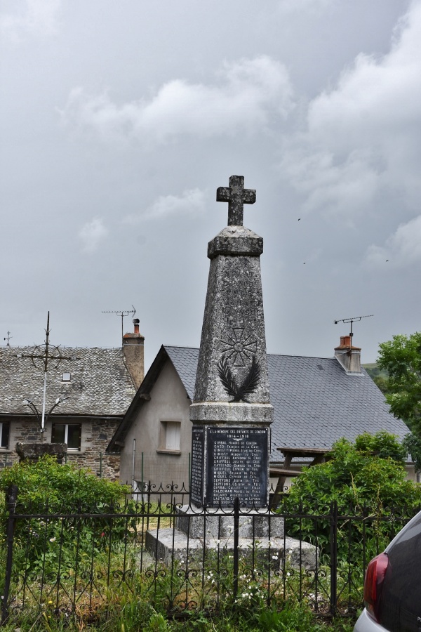 Photo Condom-d'Aubrac - le monument aux morts