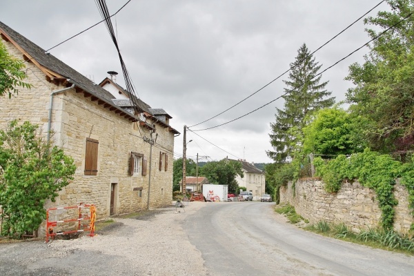 Photo Cruéjouls - le village