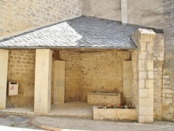 Photo paysage et monuments, Lapanouse - le lavoir