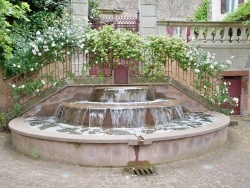 Photo paysage et monuments, Montlaur - la fontaine