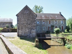 Photo paysage et monuments, Montrozier - le village