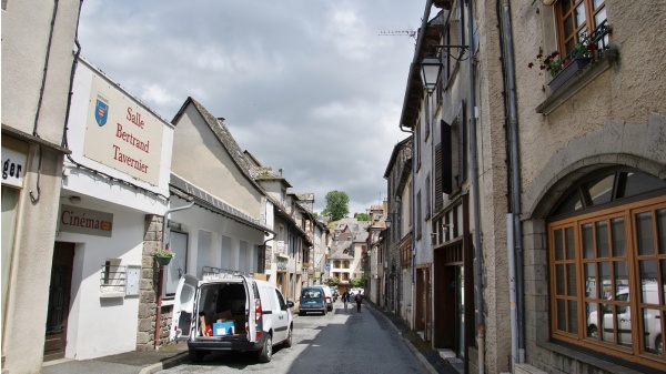 Photo Mur-de-Barrez - la ville