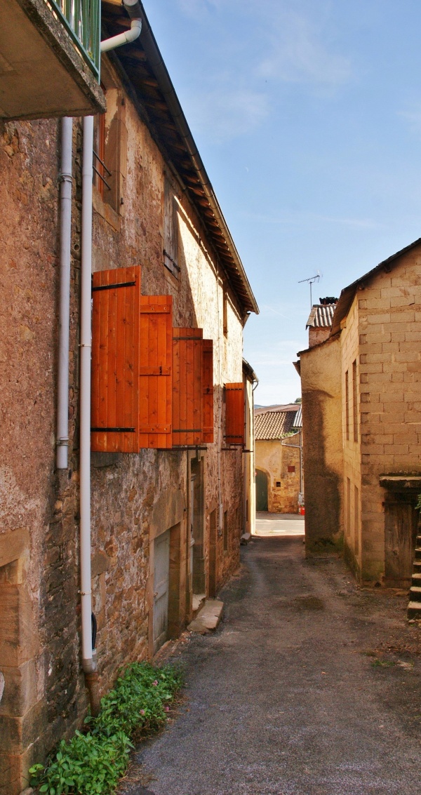 Photo Pousthomy - Le Village