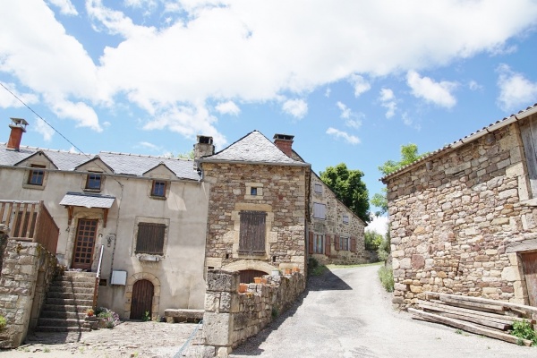 Photo Prévinquières - le village