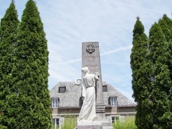 Photo paysage et monuments, Saint-Côme-d'Olt - le monument aux morts