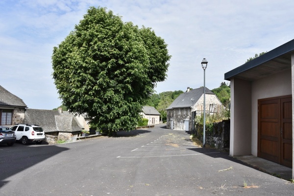 Photo Sainte-Geneviève-sur-Argence - le village