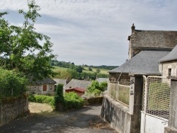 Photo paysage et monuments, Sainte-Geneviève-sur-Argence - le village