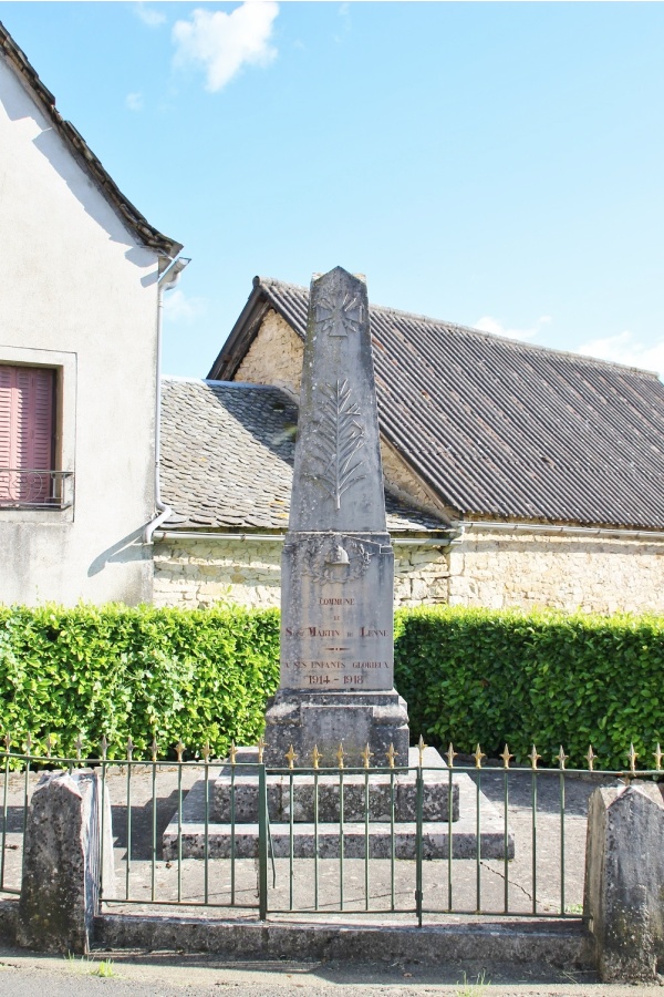 Photo Saint-Martin-de-Lenne - le monument aux morts