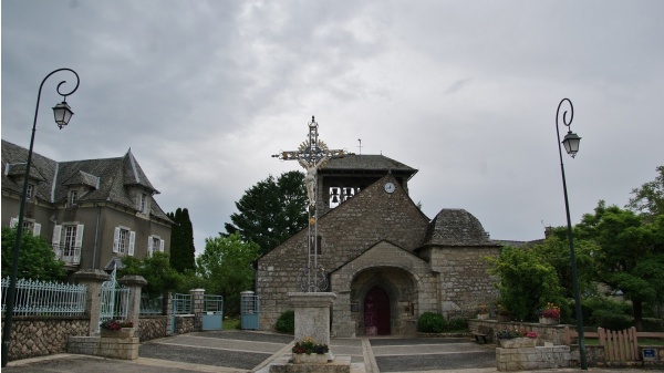 Photo Saint-Symphorien-de-Thénières - église Saint gervais
