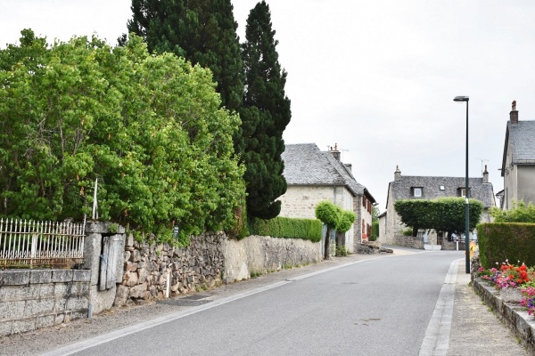 Photo Saint-Symphorien-de-Thénières - le village