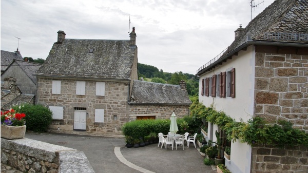 Photo Saint-Symphorien-de-Thénières - le village