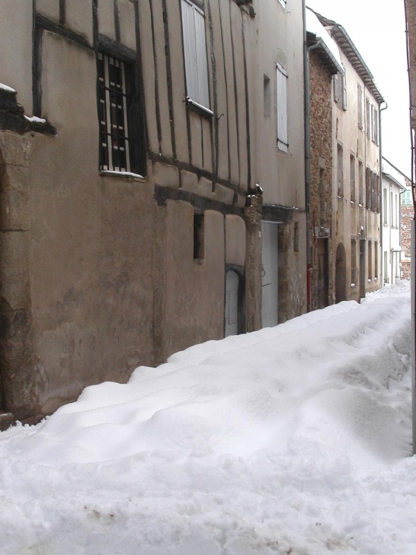 Photo Sauveterre-de-Rouergue - Neige dans les rues de Sauveterre en 2006