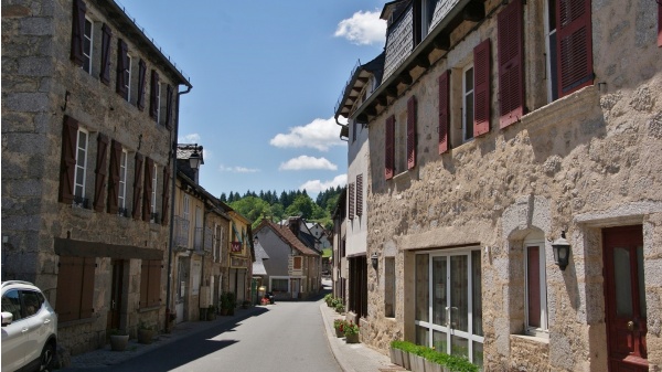 Photo Sénergues - la ville