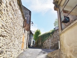 Photo paysage et monuments, Vézins-de-Lévézou - le village