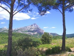 Photo paysage et monuments, Aix-en-Provence - La montagne Ste Victoire