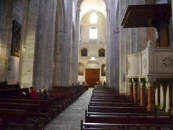 Photo paysage et monuments, Arles - église Notre Dame