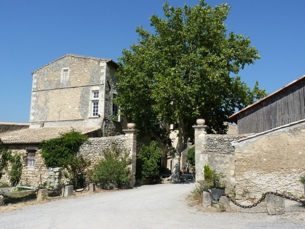 Photo Aurons - Le Château du Petit Sonnailler près d'Aurons