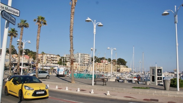 Photo Carry-le-Rouet - le village