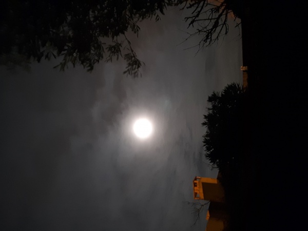 Photo Châteauneuf-les-Martigues - pleine lune