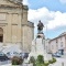 Photo Eyguières - le monument aux morts