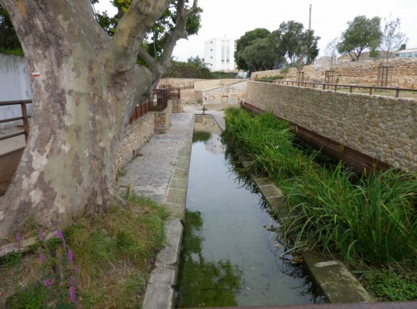 Photo Martigues - Rénovation ancien lavoir de Tholon