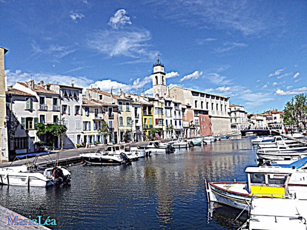 Photo Martigues - Le canal Saint-Sébastien et ses barques