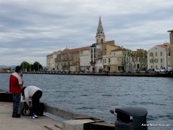 Photo paysage et monuments, Martigues - Pécheurs sur le Quai des Anglais.