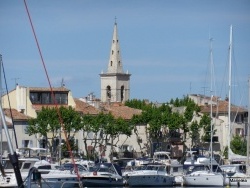 Photo paysage et monuments, Martigues - Clocher église Saint-Louis d'Anjou paroisse Ferrières