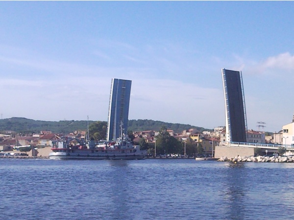 pont levant Martigues