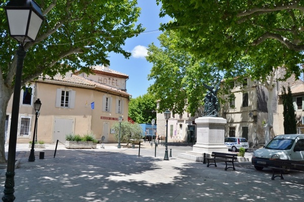 Photo Mouriès - la commune