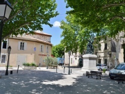 Photo paysage et monuments, Mouriès - la commune