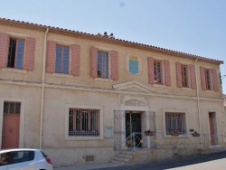 Photo paysage et monuments, Saint-Mitre-les-Remparts - la mairie