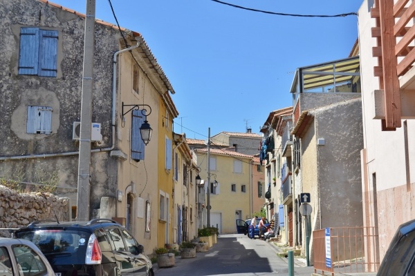 Photo Saint-Mitre-les-Remparts - la commune