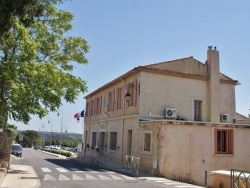 Photo paysage et monuments, Saint-Mitre-les-Remparts - la commune