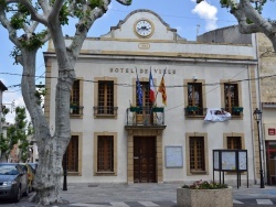 Photo paysage et monuments, Sénas - la mairie