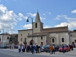 Photo paysage et monuments, Sénas - église saint Arnaud