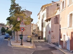 Photo paysage et monuments, Simiane-Collongue - Le Village